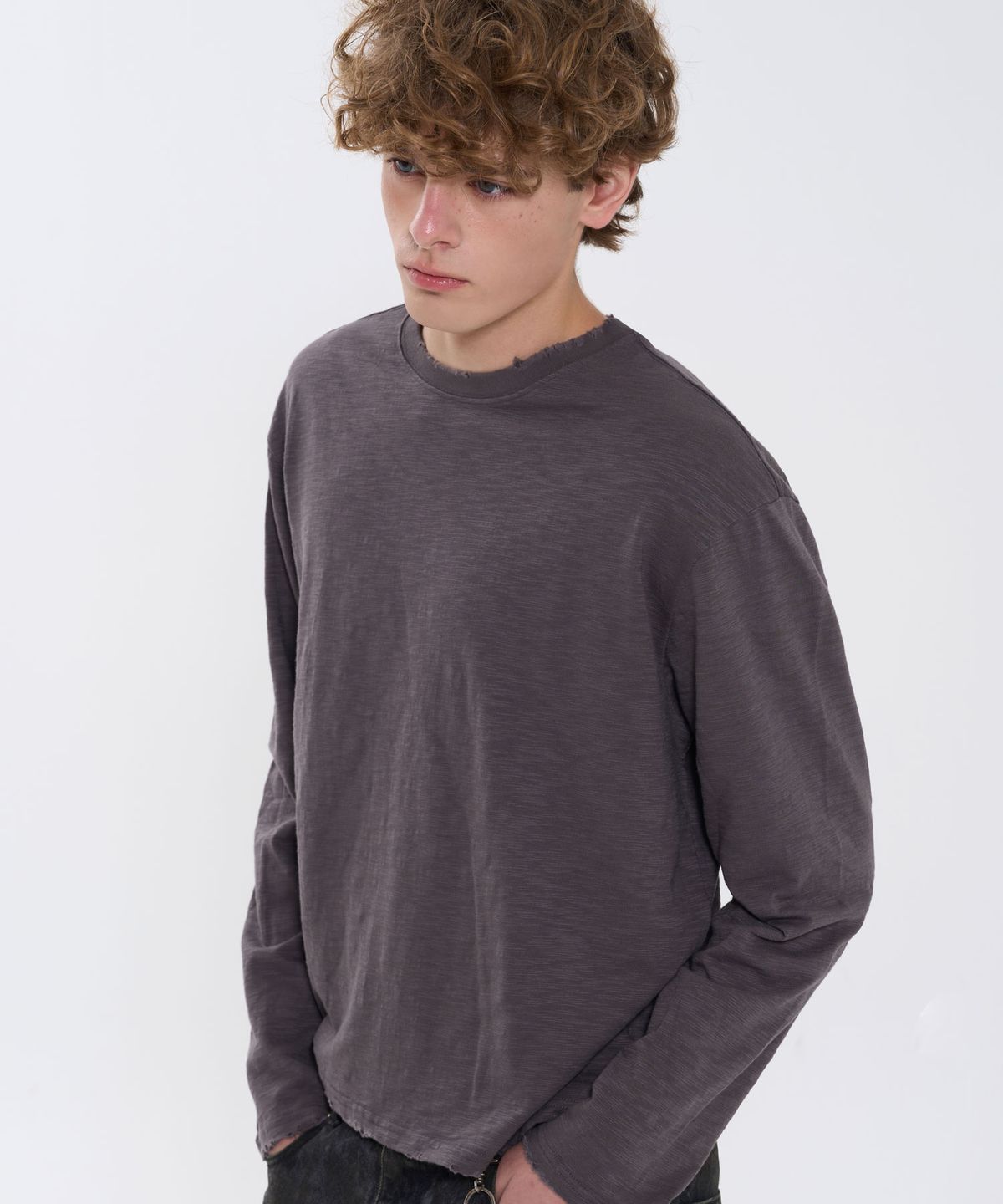 필프(PEALP) VINTAGE DISTRESSED LONG SLEEVE 69 (CHARCOAL)