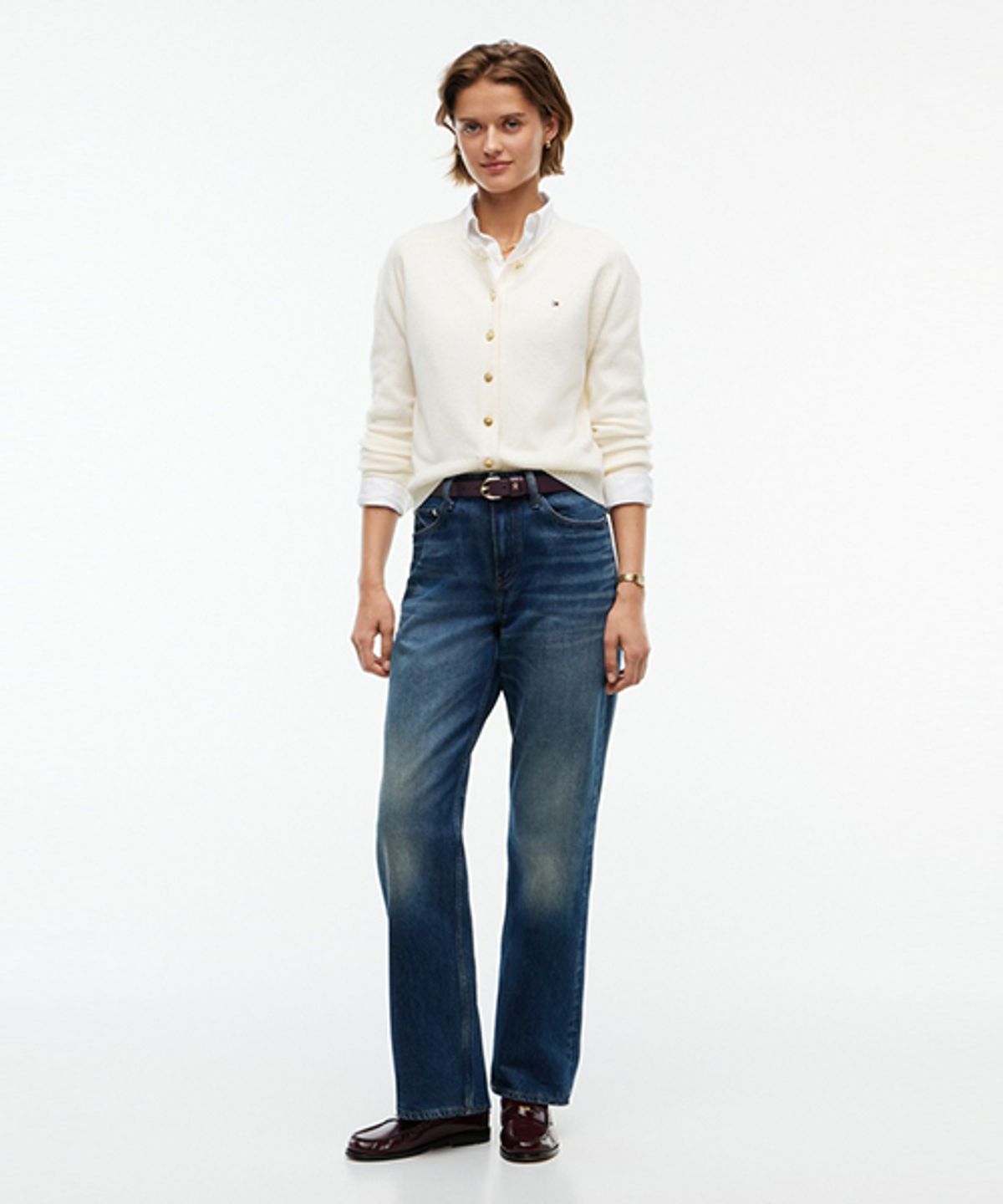 타미힐피거(TOMMY HILFIGER) 소프트 크루넥 슬림핏 가디건 (T22G7KCD060WT1Z00)