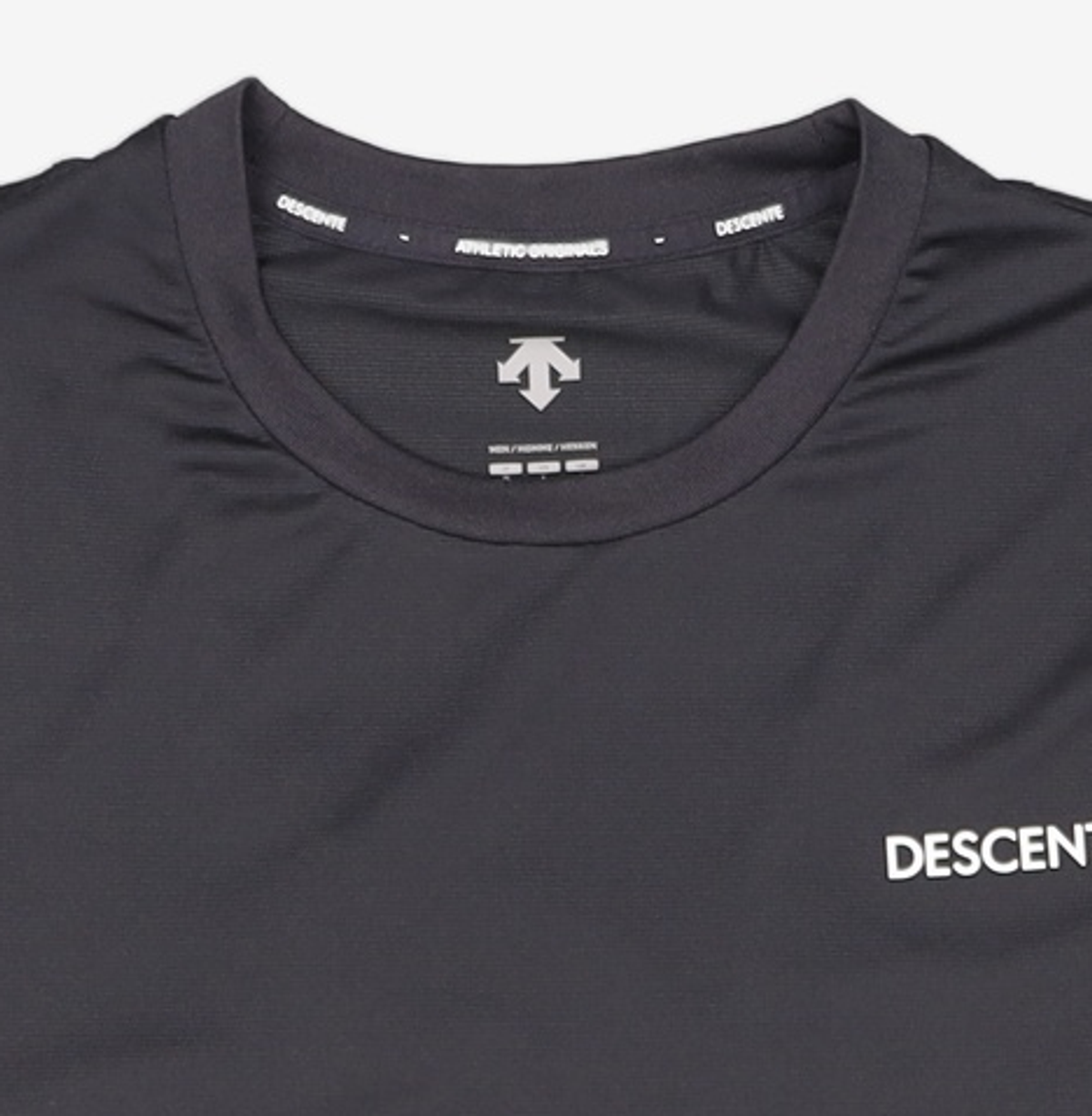 데상트(DESCENTE) 반소매 티셔츠 105