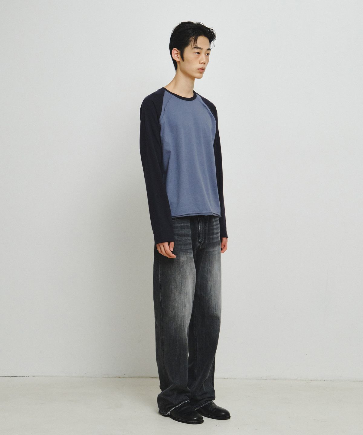 엔도어(ENDOOR) Reverse Raglan Long Sleeve (Navy)