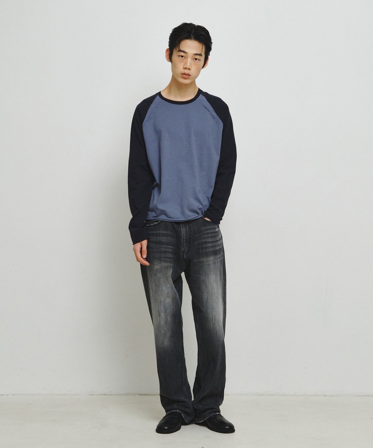 엔도어(ENDOOR) Reverse Raglan Long Sleeve (Navy)