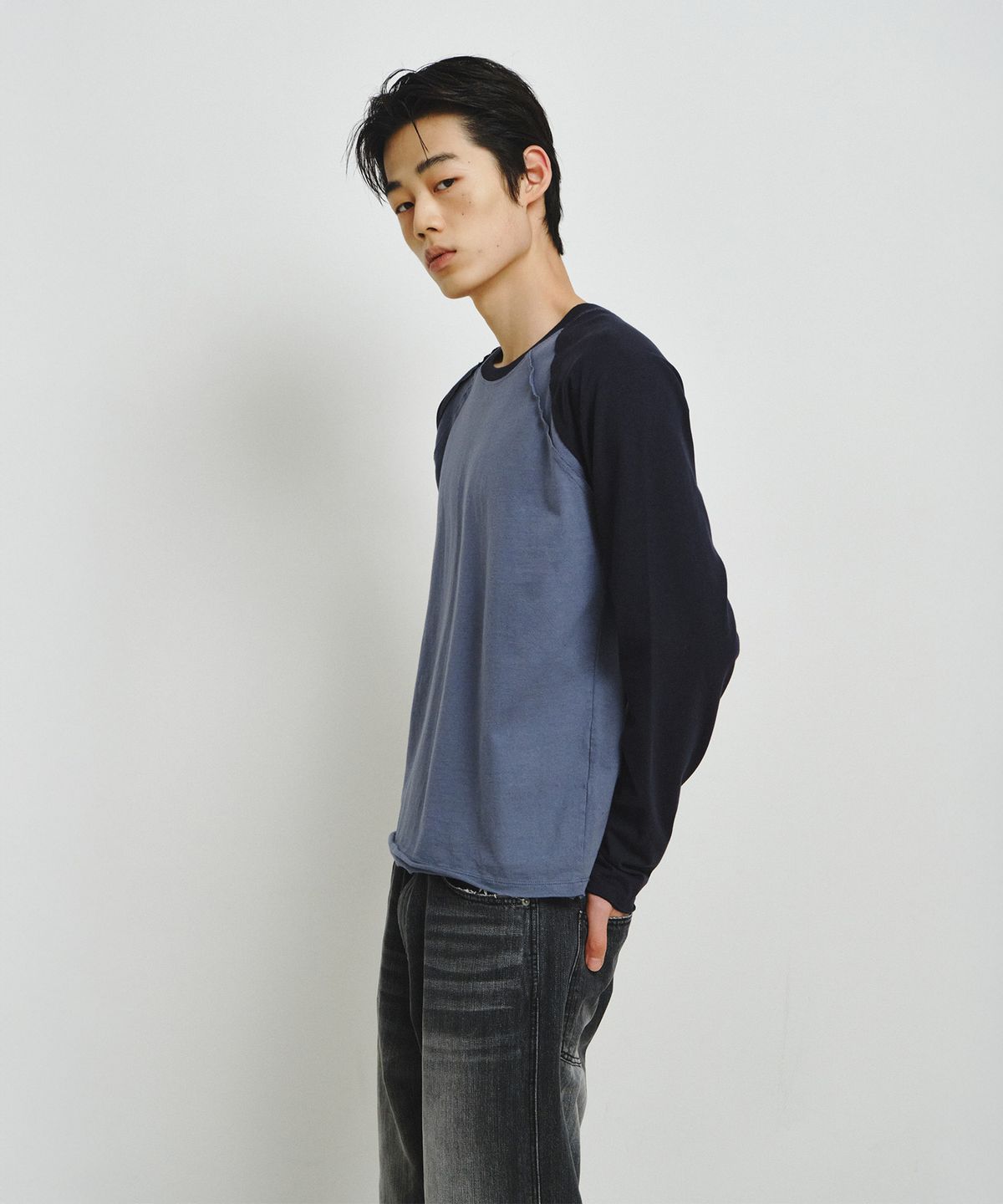 엔도어(ENDOOR) Reverse Raglan Long Sleeve (Navy)