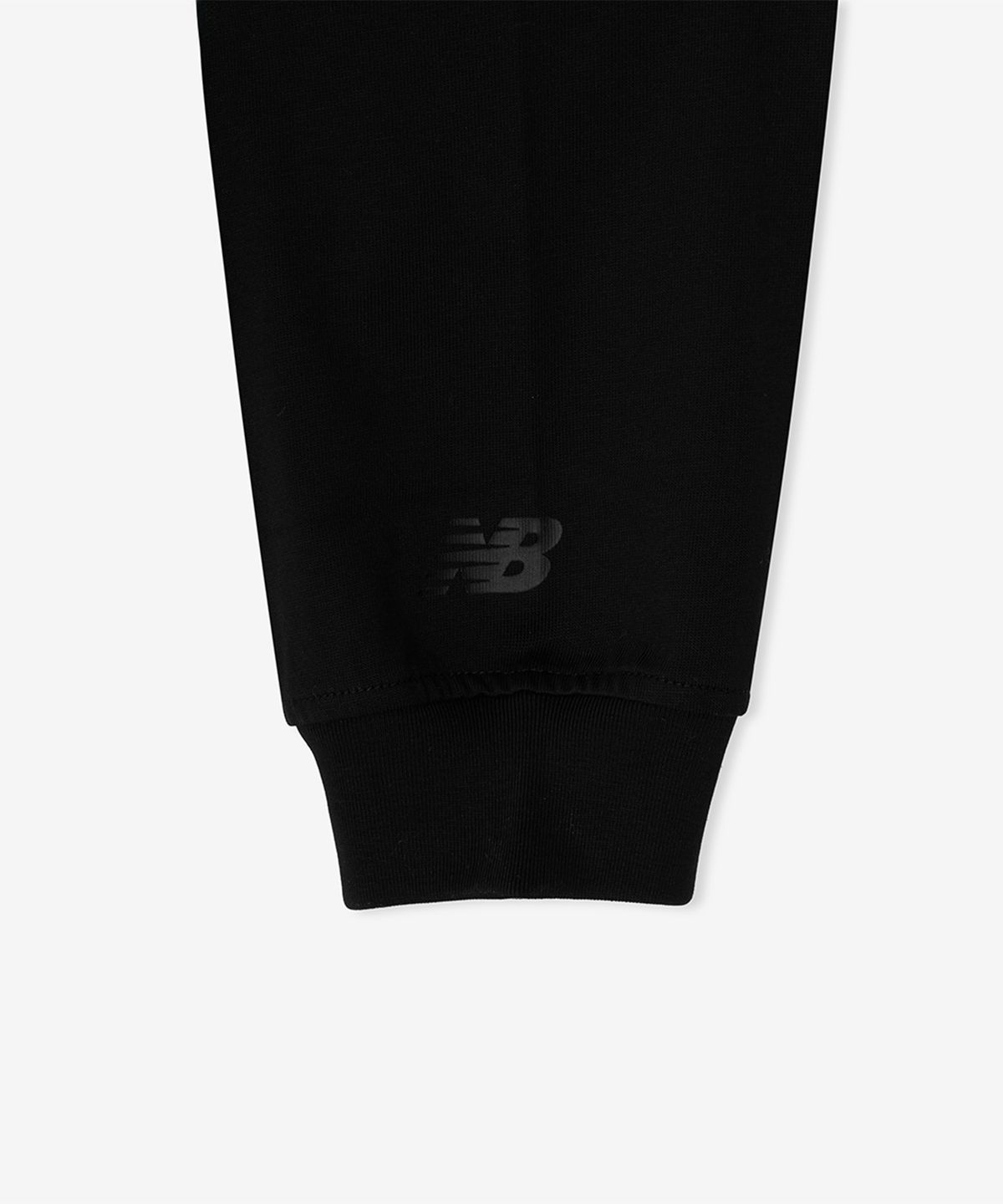 뉴발란스(NEW BALANCE) NBNDG41923 / UNI 헤리티지 ORBIT 그래픽 긴팔티 (BLACK)