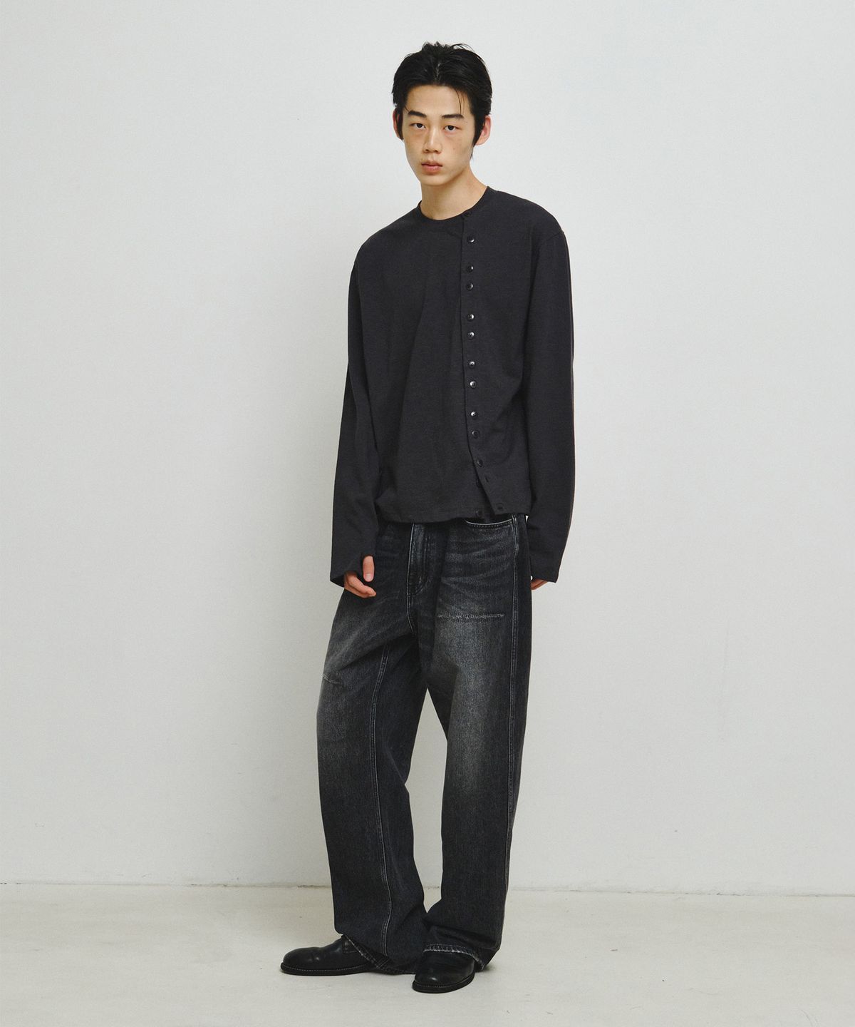 엔도어(ENDOOR) Offset Placket Long Sleeve (Dark Gray)