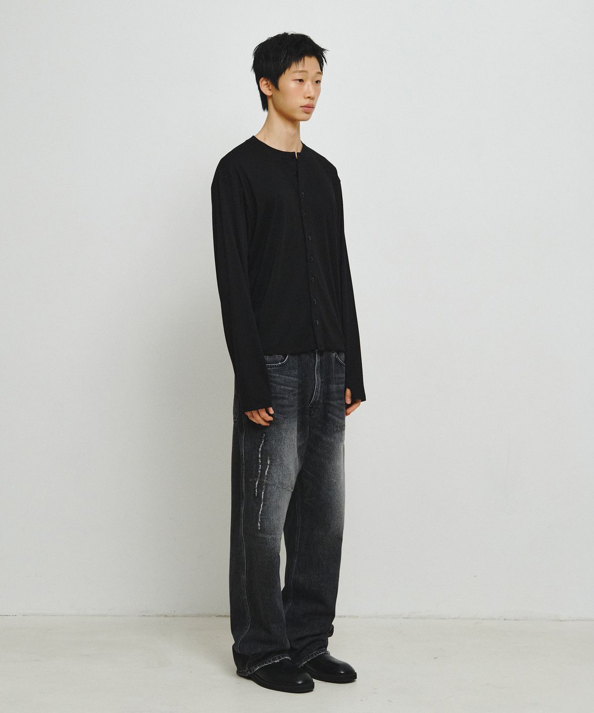 엔도어(ENDOOR) Cadence Finger Hole Cardigan (Black)