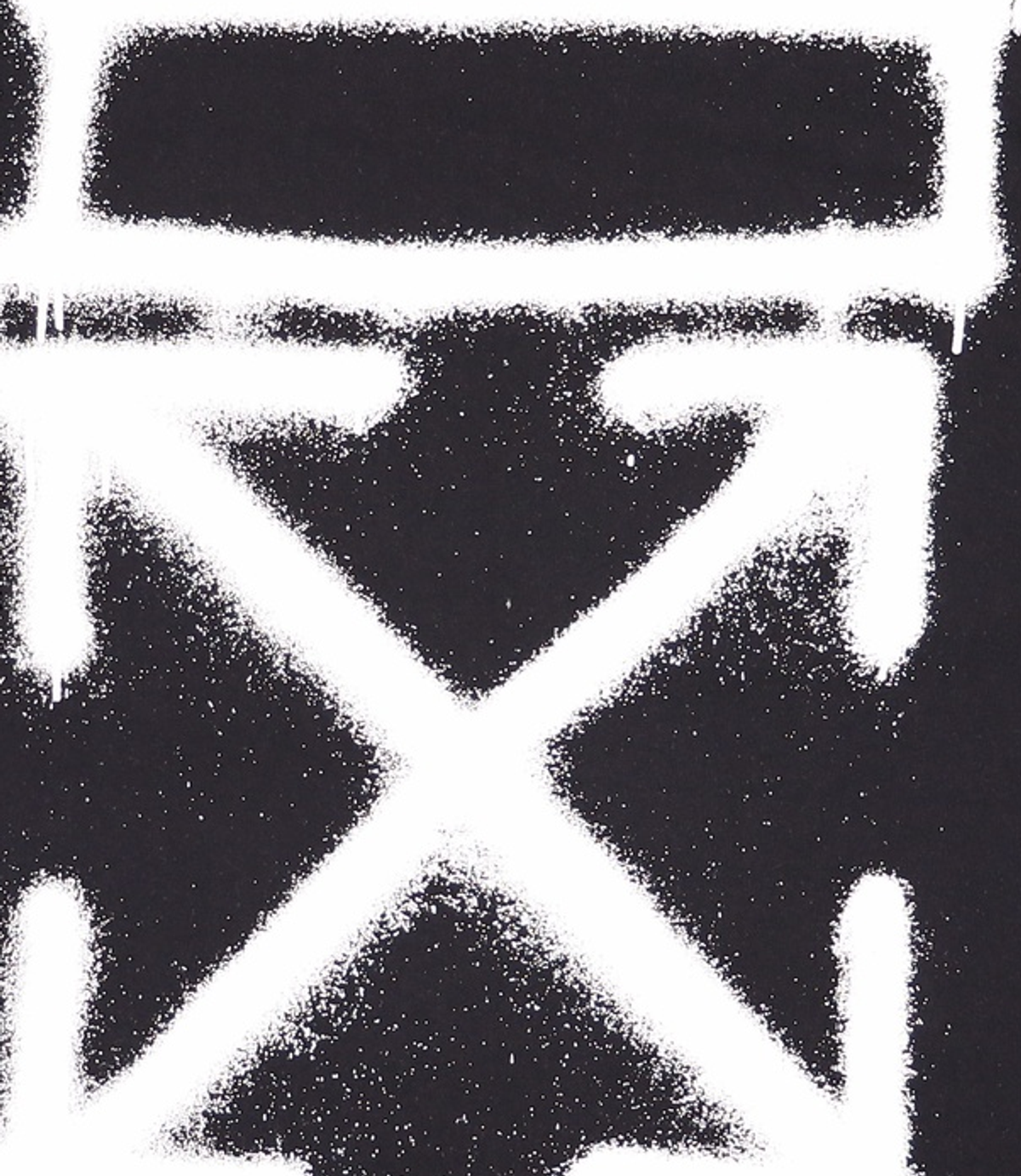 오프화이트(OFF-WHITE) 남성 스프레이 마커 애로우 로고 티셔츠 - 블랙 / OMAA027S21JER0051001 XL