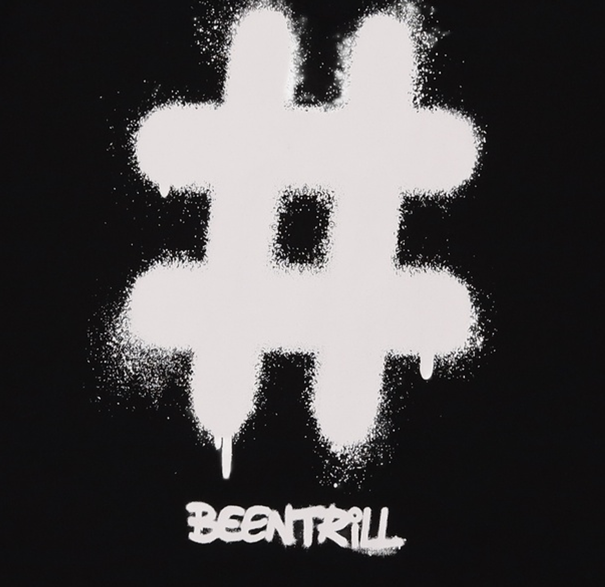 빈트릴(BEENTRILL) 스프레이 로고 티셔츠(블랙) L