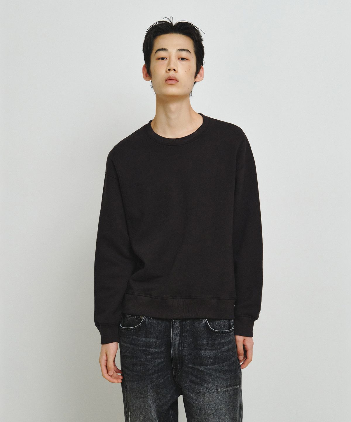 엔도어(ENDOOR) Mend Stitch Sweatshirt (Smoke Black)