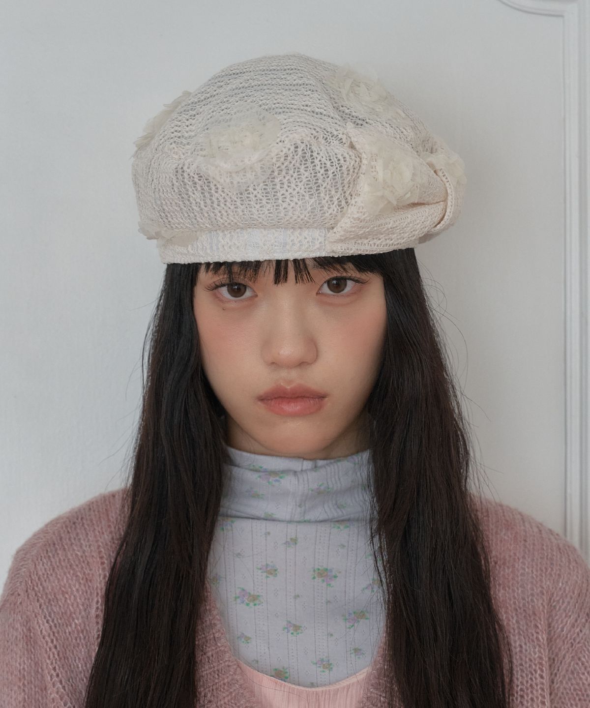 포에지담(POESIEDAME) PEONY LACE BOW BERET IN CREAM