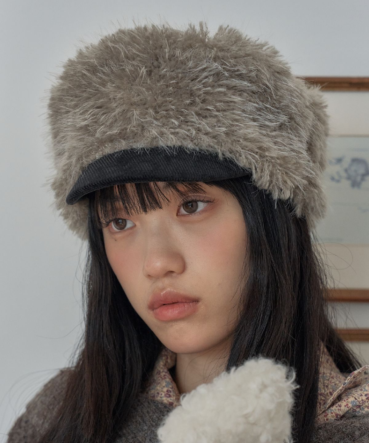 포에지담(POESIEDAME) DRAPE FUR MARGOT HAT IN BLACK