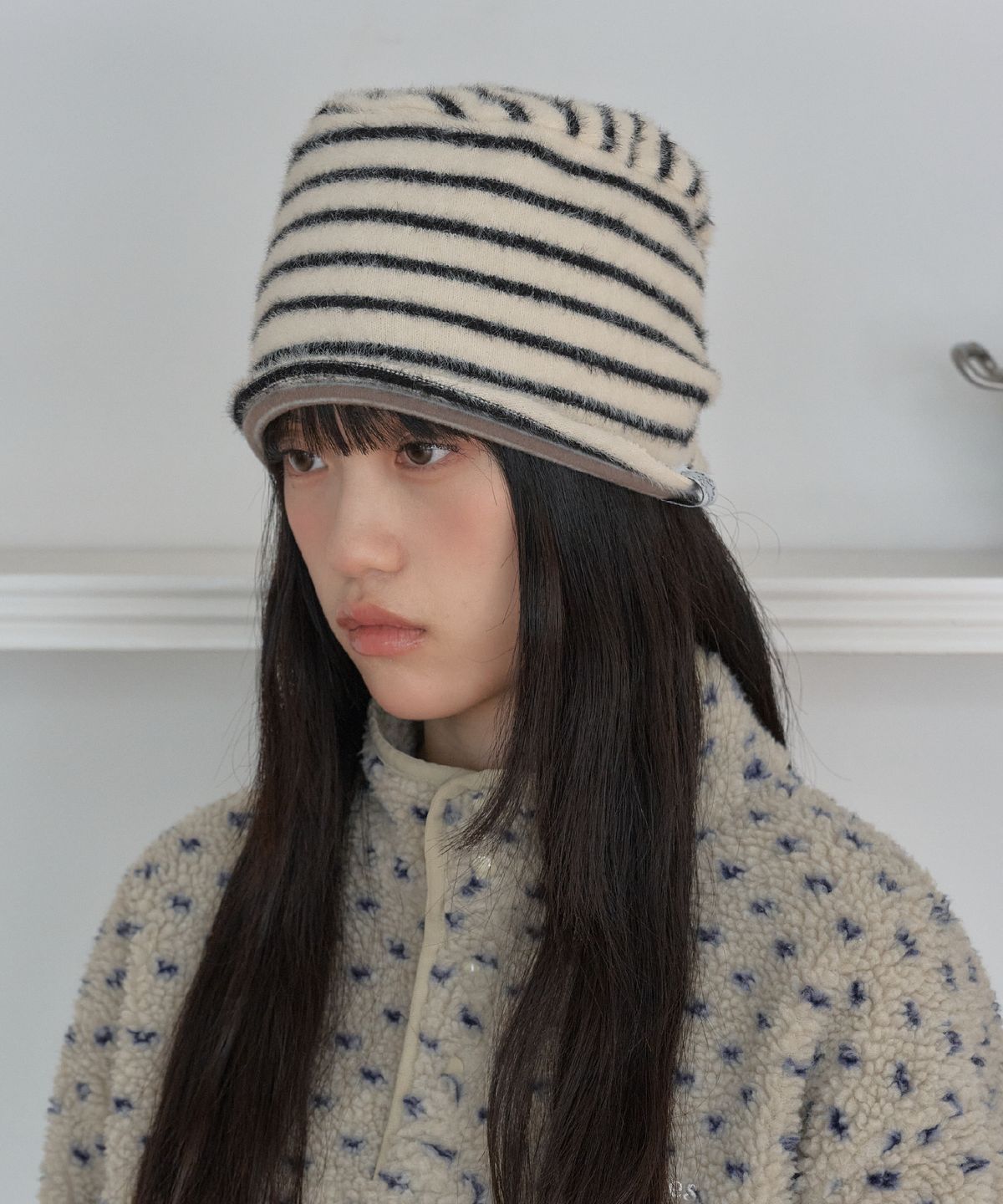 포에지담(POESIEDAME) DOUBLE STRIPE BEANIE IN CREAM