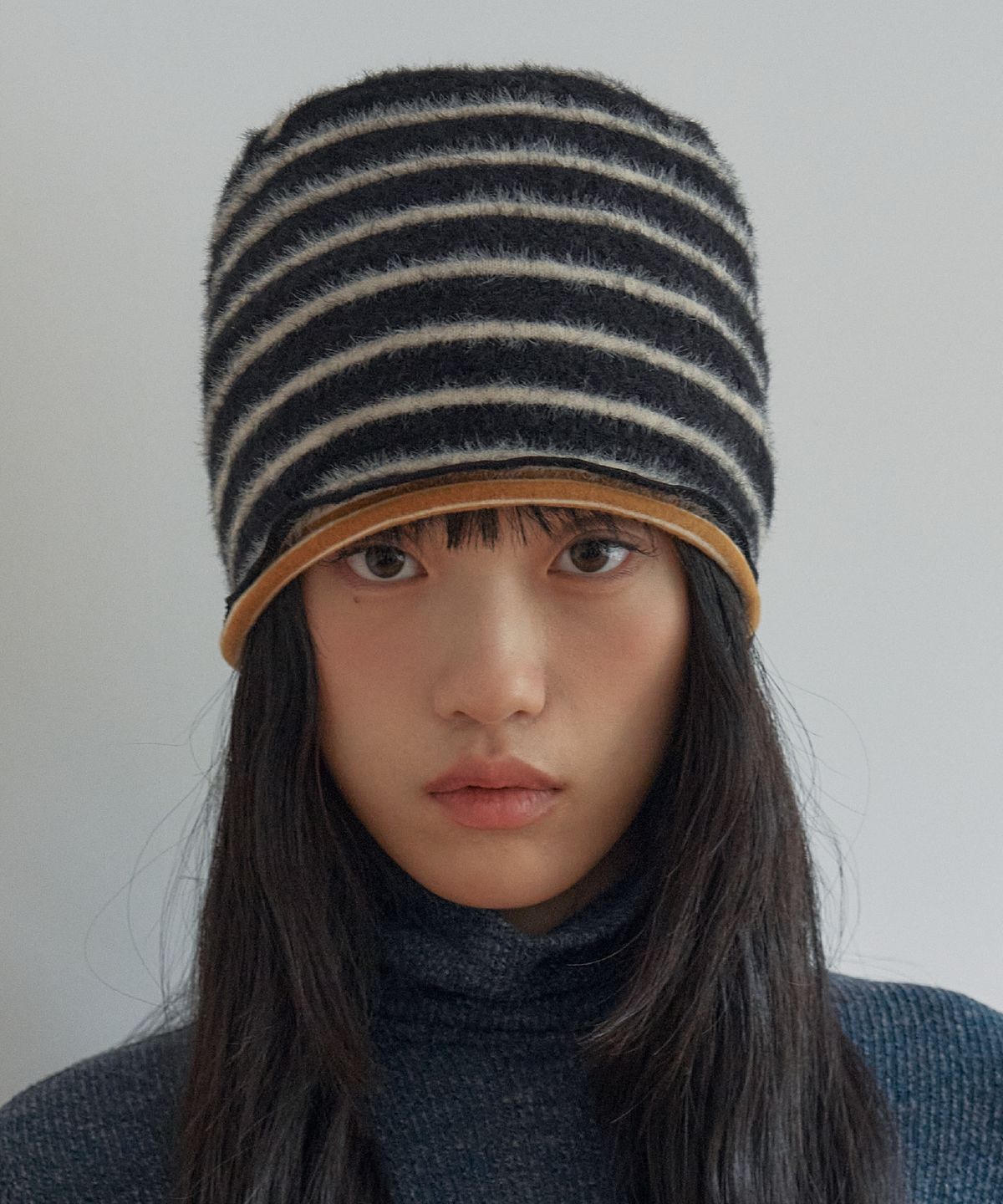 포에지담(POESIEDAME) DOUBLE STRIPE BEANIE IN BLACK