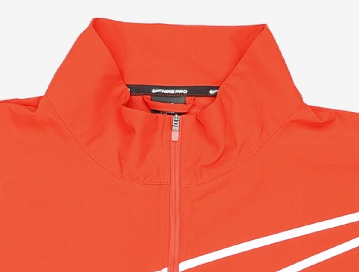 나이키(NIKE) 트레이닝 재킷 L
