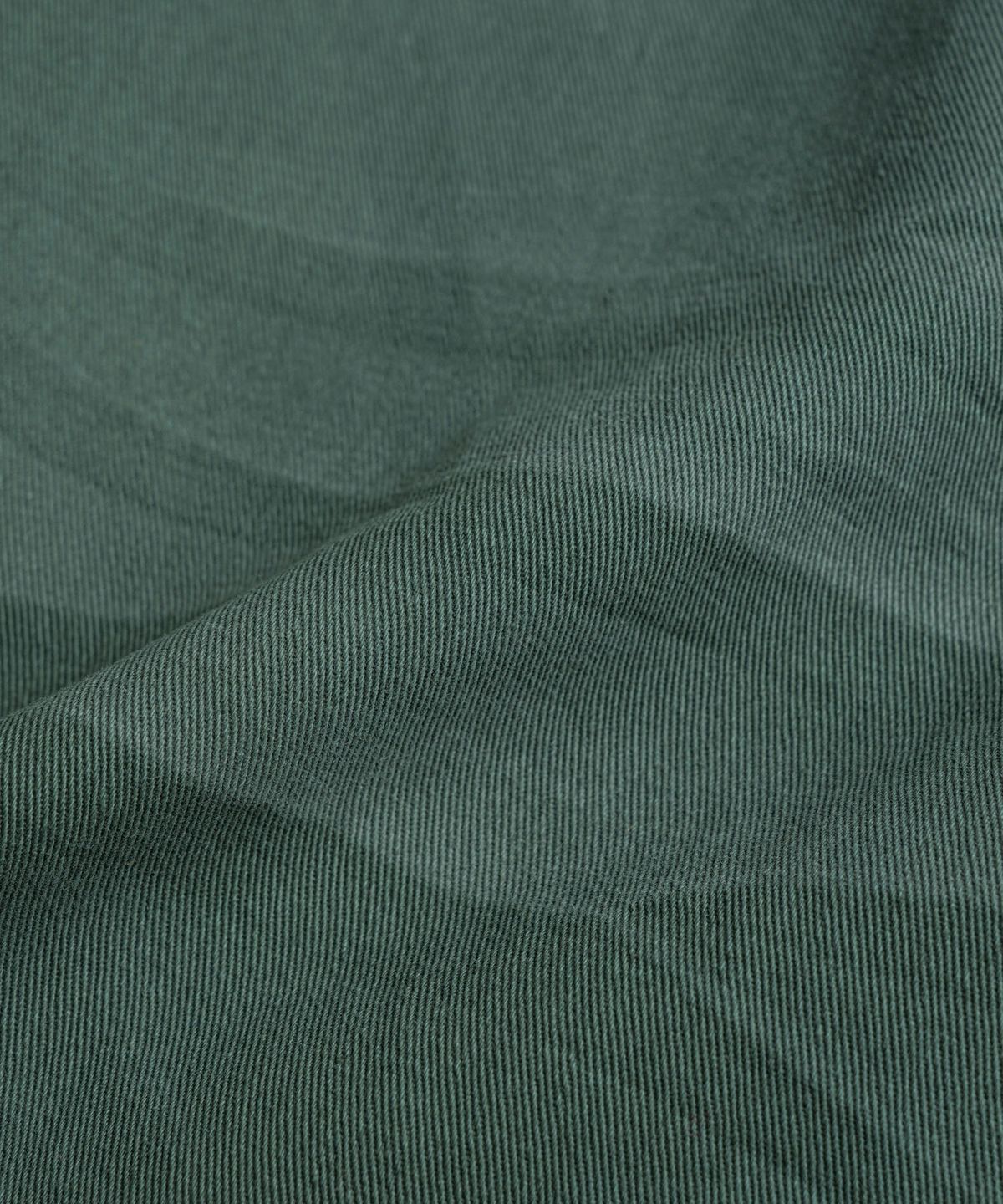비헤비어(BEHEAVYER) USED 1942 CHINO TROUSERS b.green