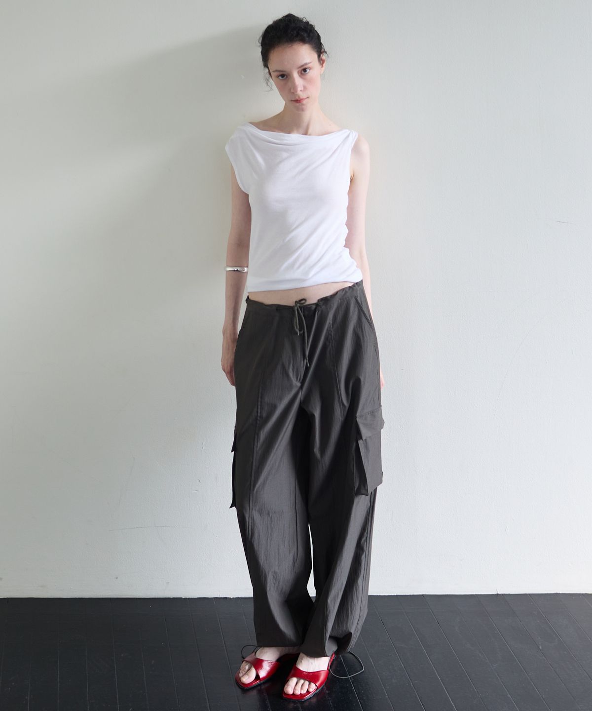 누베르(NUVERE) Jersey Draped Top Ivory