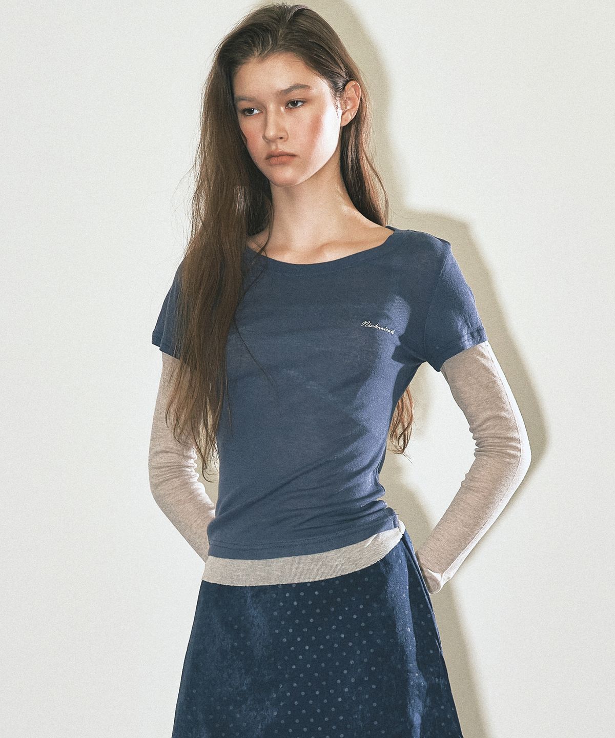 닉앤니콜(NICK&NICOLE) CONTRAST LAYERED TOP_NAVY