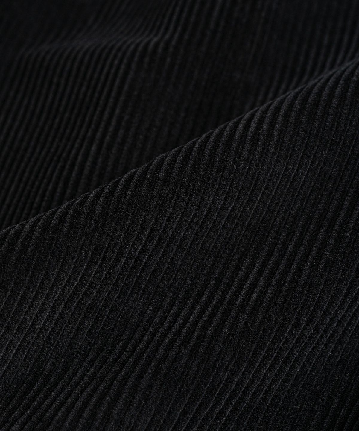 비헤비어(BEHEAVYER) WASHED CORDUROY OFFICER TROUSERS black