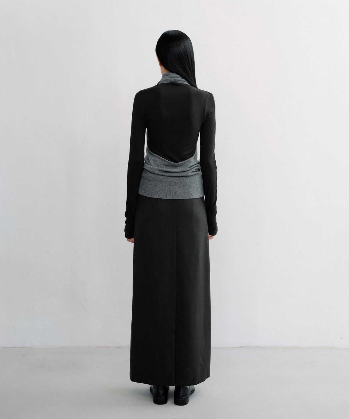 로우타이드(LOW TIDE) OVERLAP LAYER MAXI SKIRT [CHARCOAL]