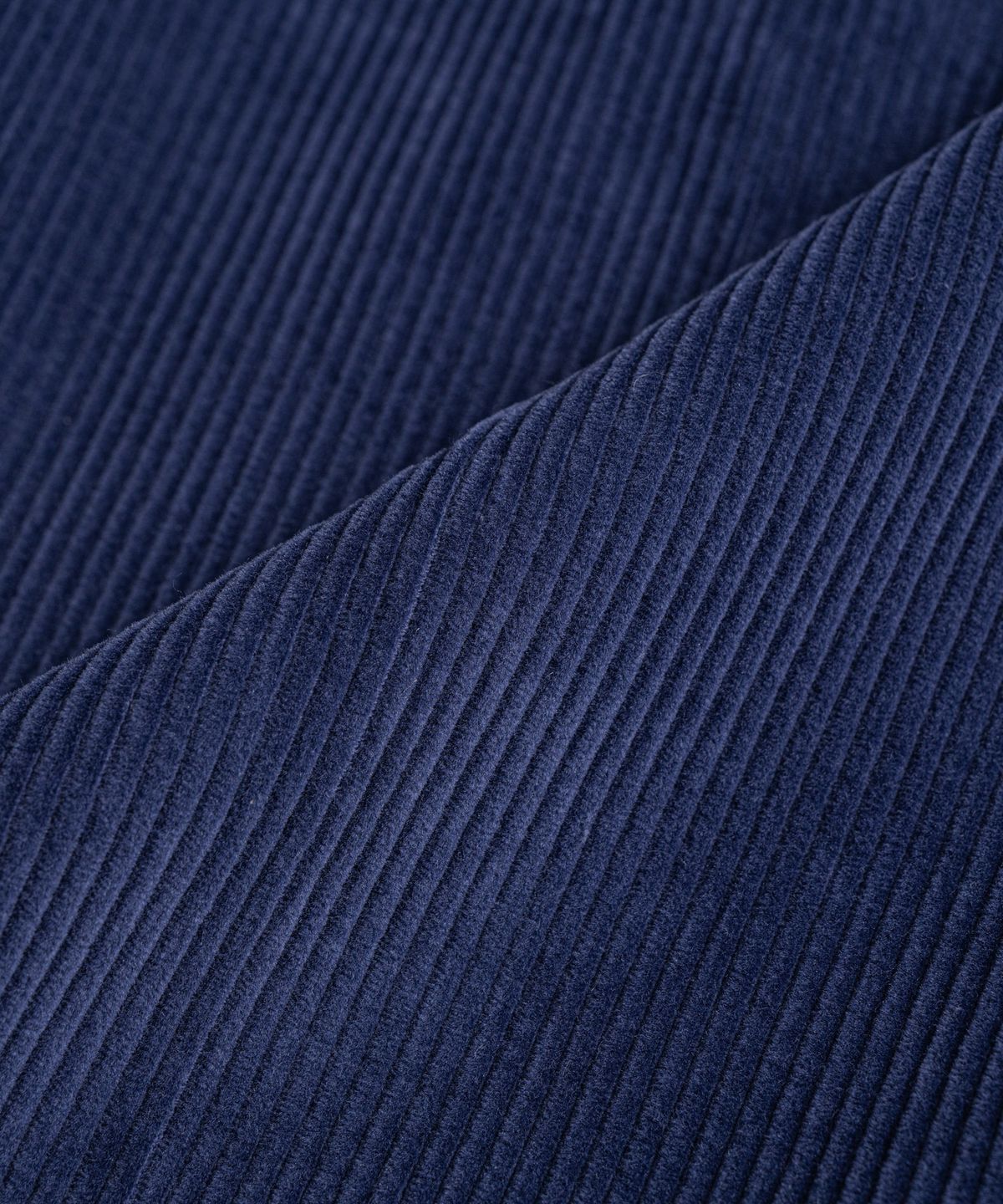 비헤비어(BEHEAVYER) WASHED CORDUROY OFFICER TROUSERS french blue