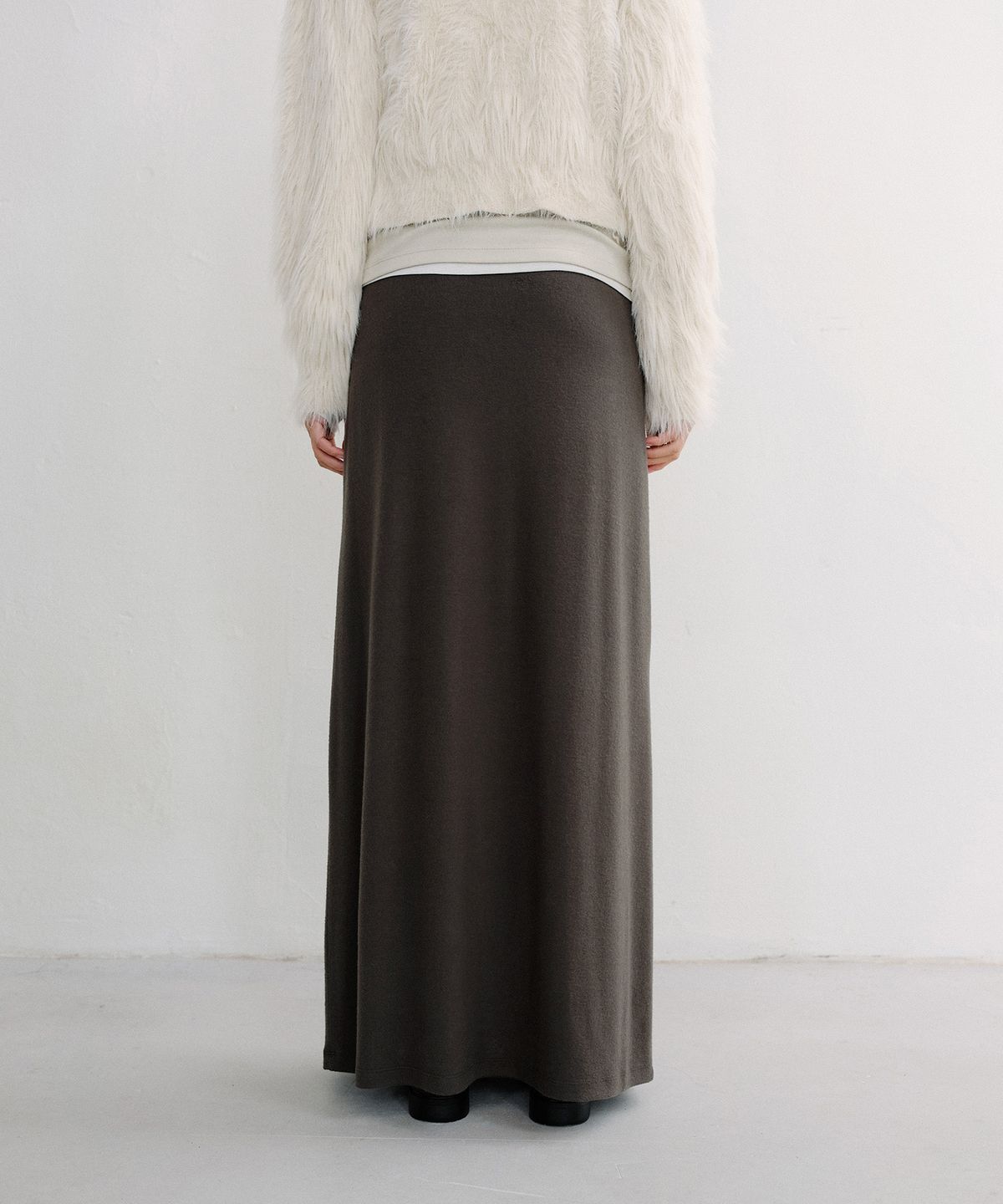로우타이드(LOW TIDE) SOFT BRUSHED MAXI SKIRT [BROWN]