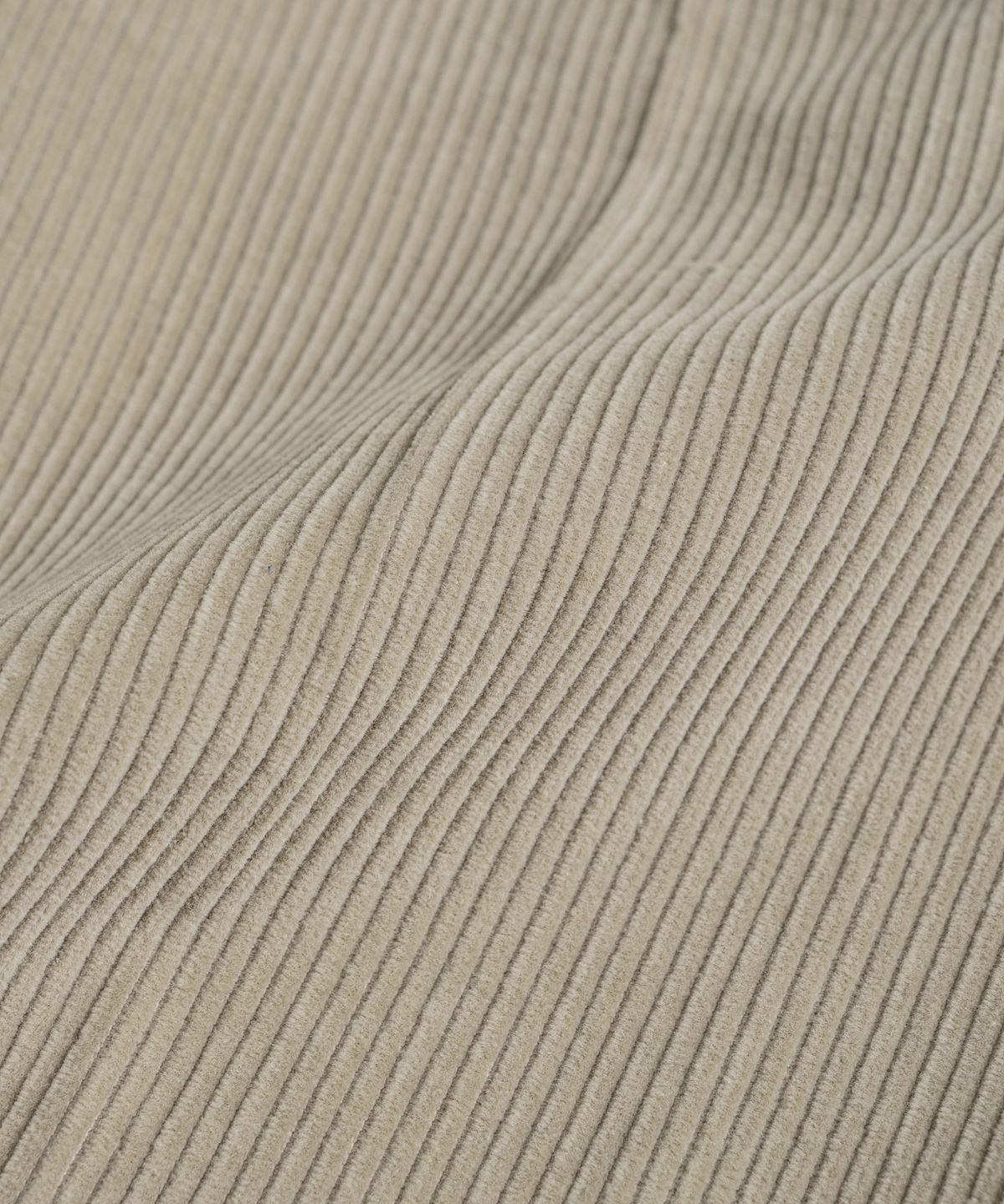 비헤비어(BEHEAVYER) WASHED CORDUROY OFFICER TROUSERS almond