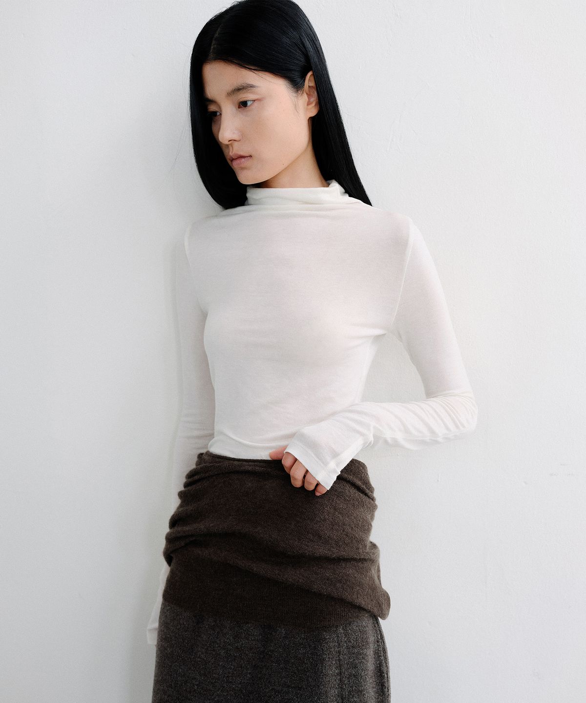 로우타이드(LOW TIDE) HIGH NECK STITCH TOP [IVORY]