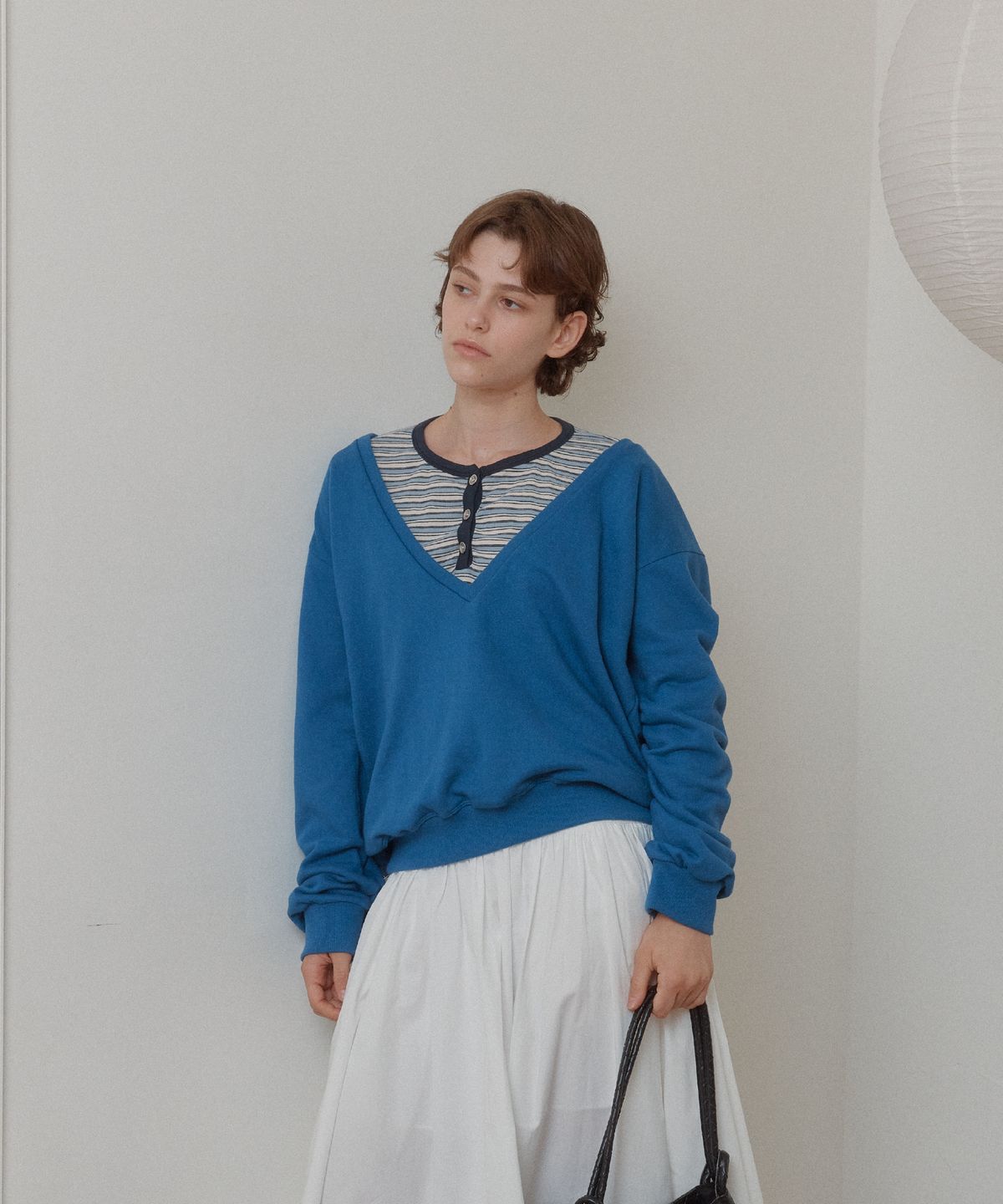 아노에틱(ANOETIC) ANC DEEP V-NECK SWEAT-SHIRT_BLUE