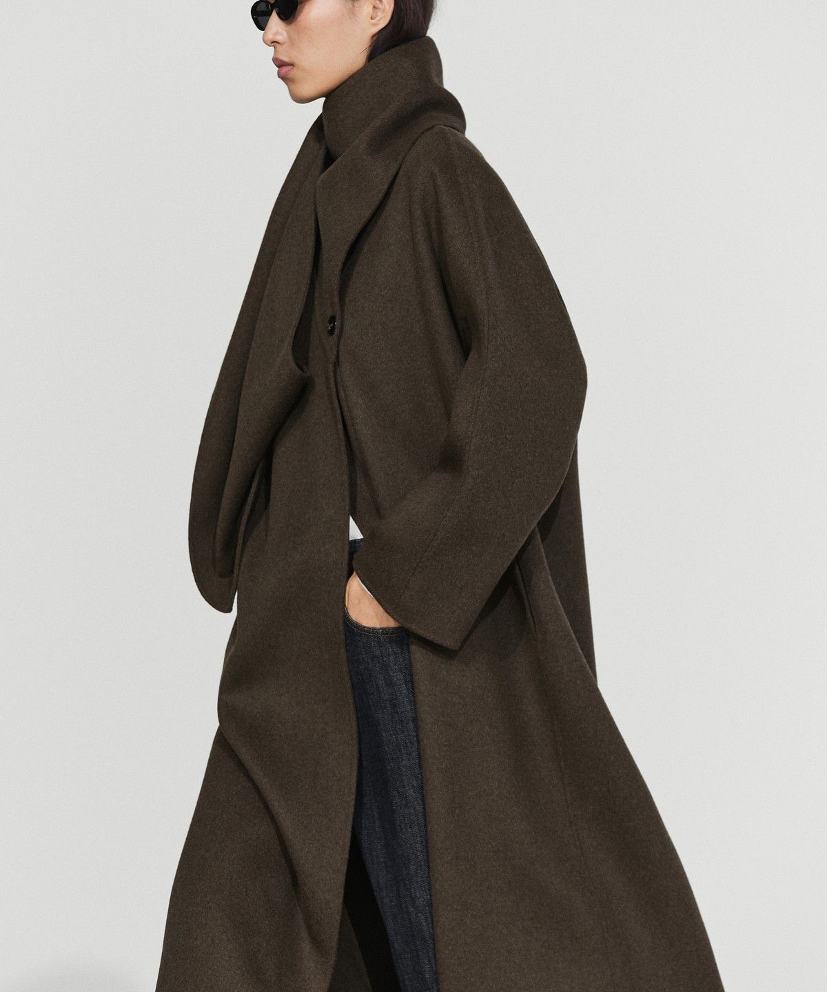 마시모두띠(MASSIMO DUTTI) 스카프 디테일 롱 코트