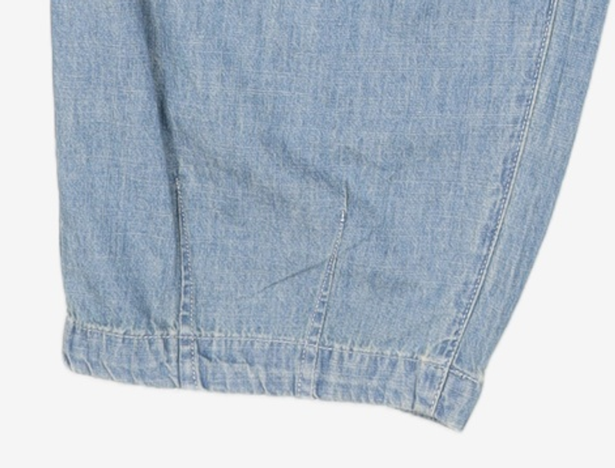 컬럼비아 유니버시티(COLUMBIA UNIVERSITY) SL-LABEL DENIM WIDE FIT BALLOON PANTS 라이트데님 XL