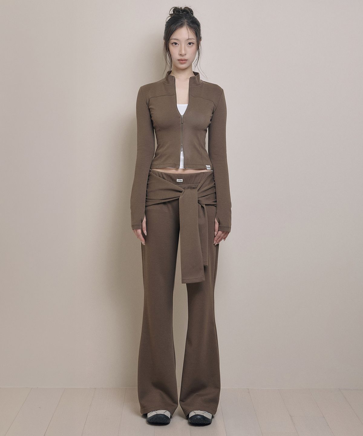 아워쉐입(OURRSHAPE) Relaxed Slim Zip-Up - Brown