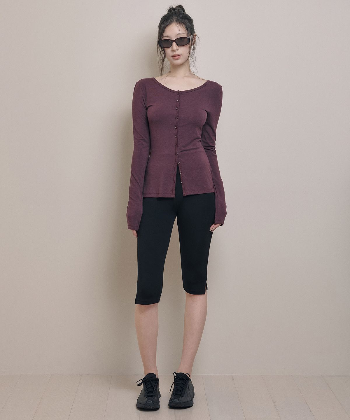 아워쉐입(OURRSHAPE) Button Point Slim Cardigan - Wine