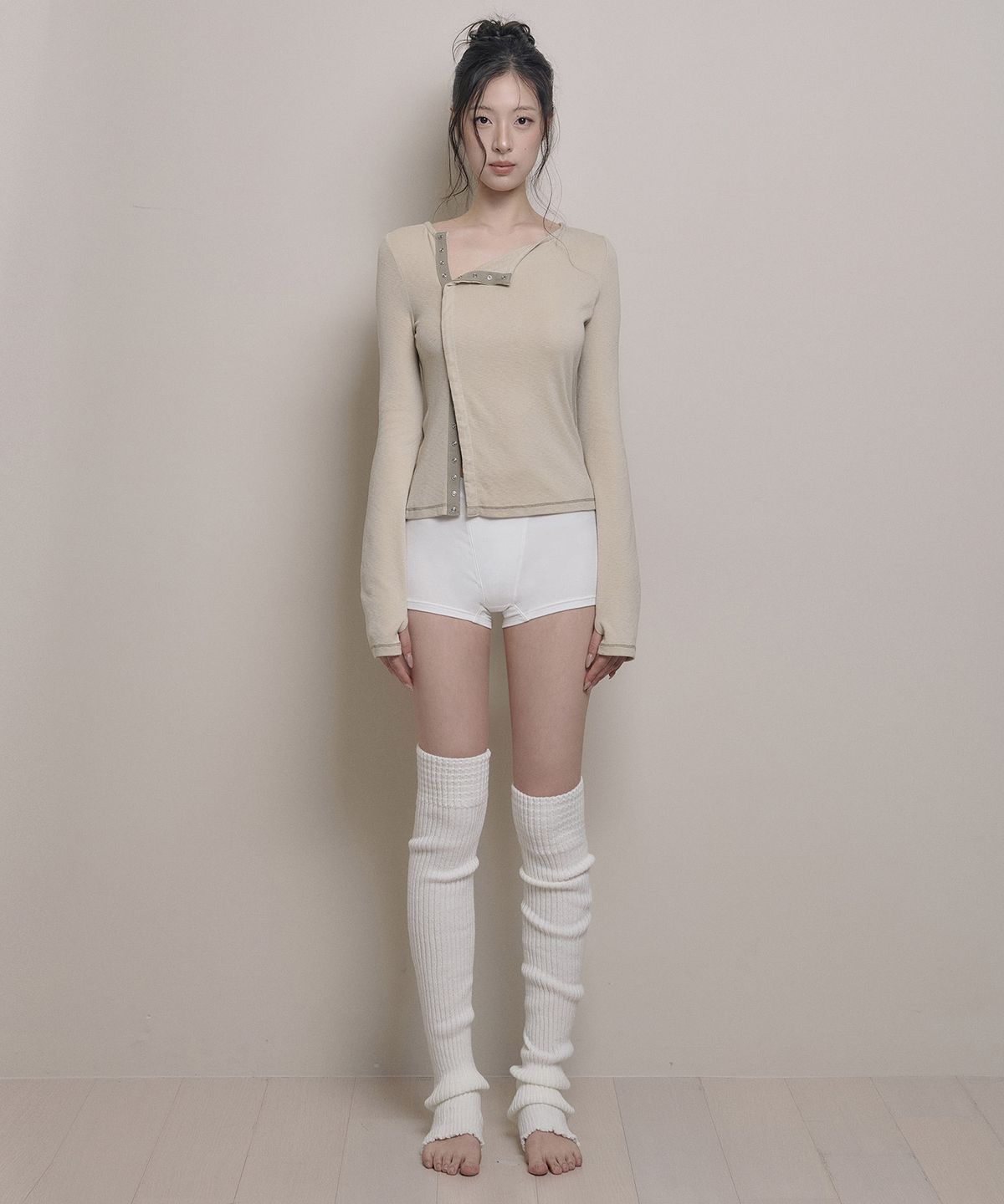 아워쉐입(OURRSHAPE) Open Snap Slim Longsleeve - Muted Beige