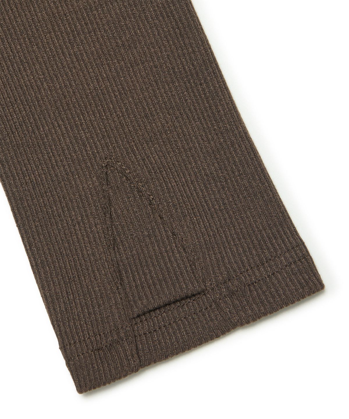 아워쉐입(OURRSHAPE) Slim Shape V Neck Longsleeve - Coffee Brown