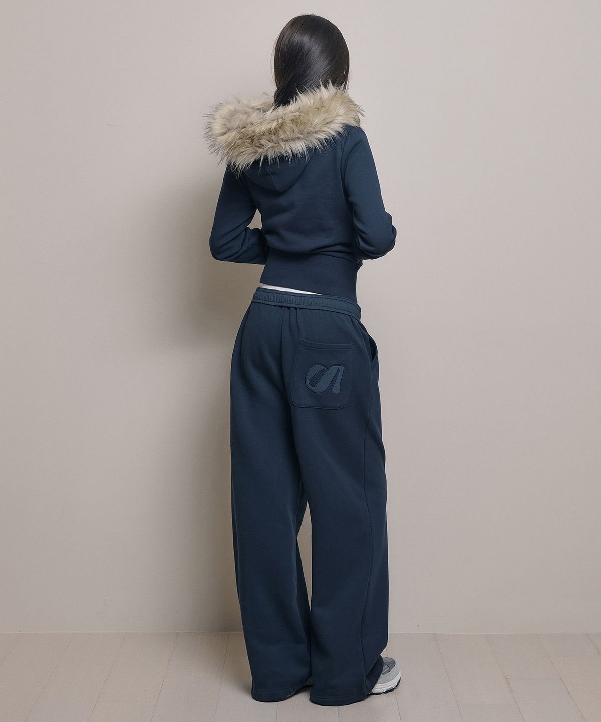 아워쉐입(OURRSHAPE) Woven Waist Sweat Pants - Dark Navy