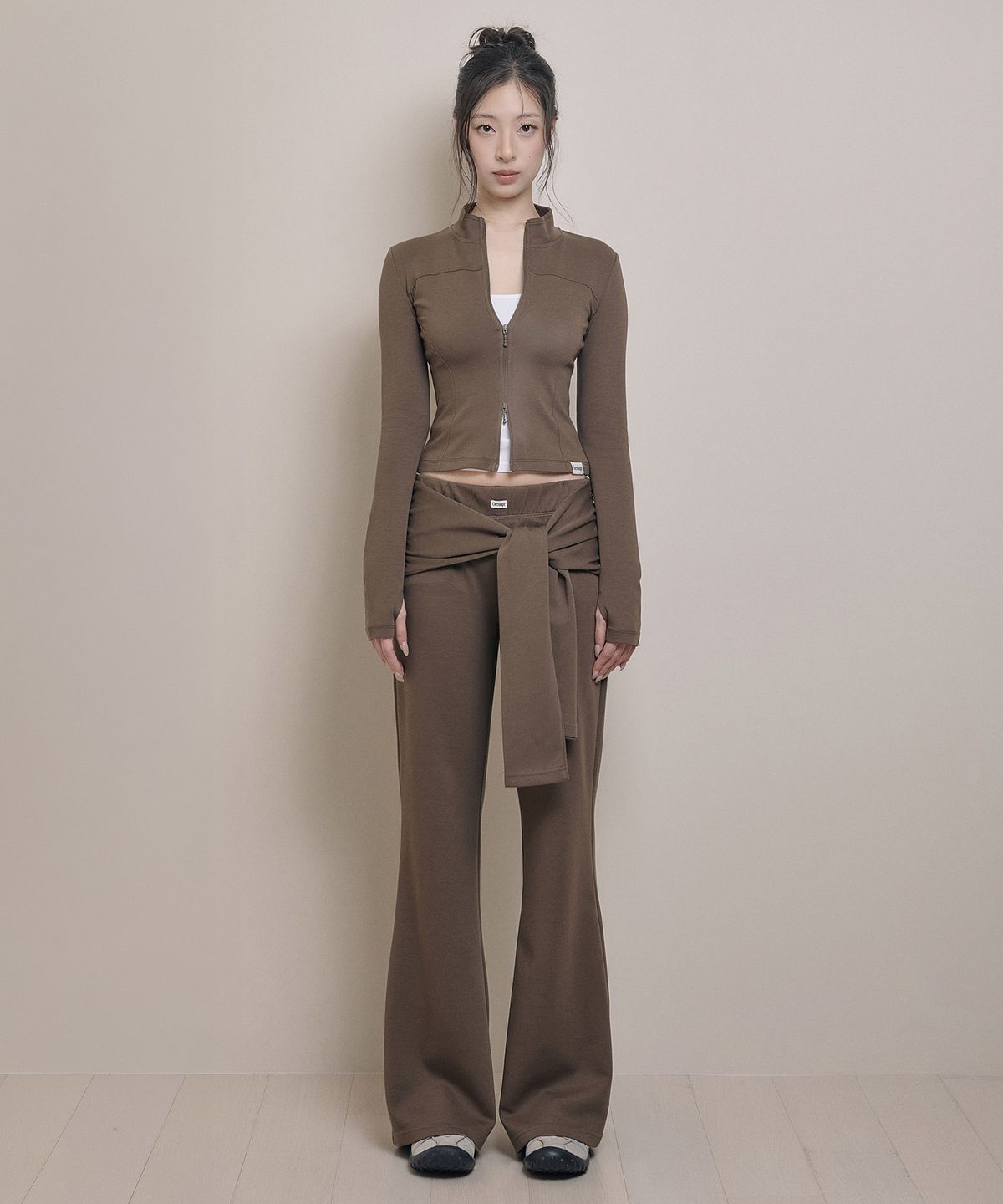 아워쉐입(OURRSHAPE) Tied Boots Cut Pants - Brown