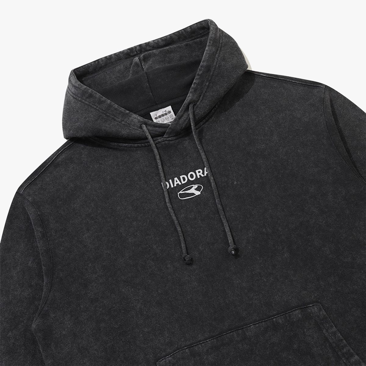 디아도라(diadora) 피그먼트 워싱 후드 티셔츠 BLACK