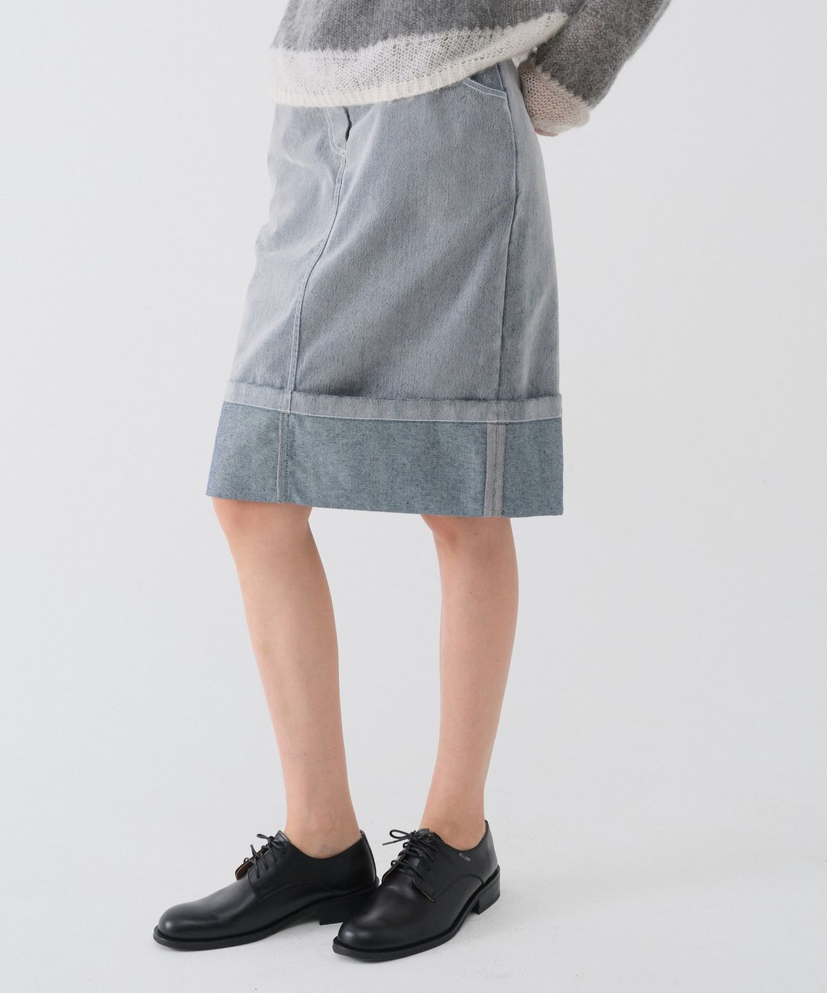 센토르(CENTAUR.KR) TURN-UP WASHED VELVET SKIRT_GRAY