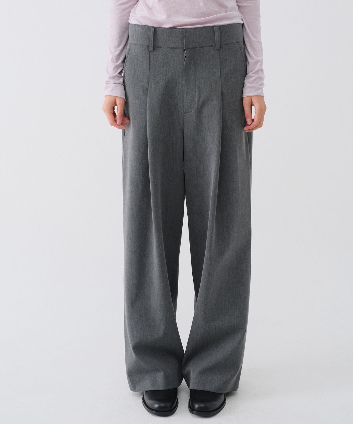 센토르(CENTAUR.KR) WOOL PINTUCK WIDE SLACKS_CHARCOAL
