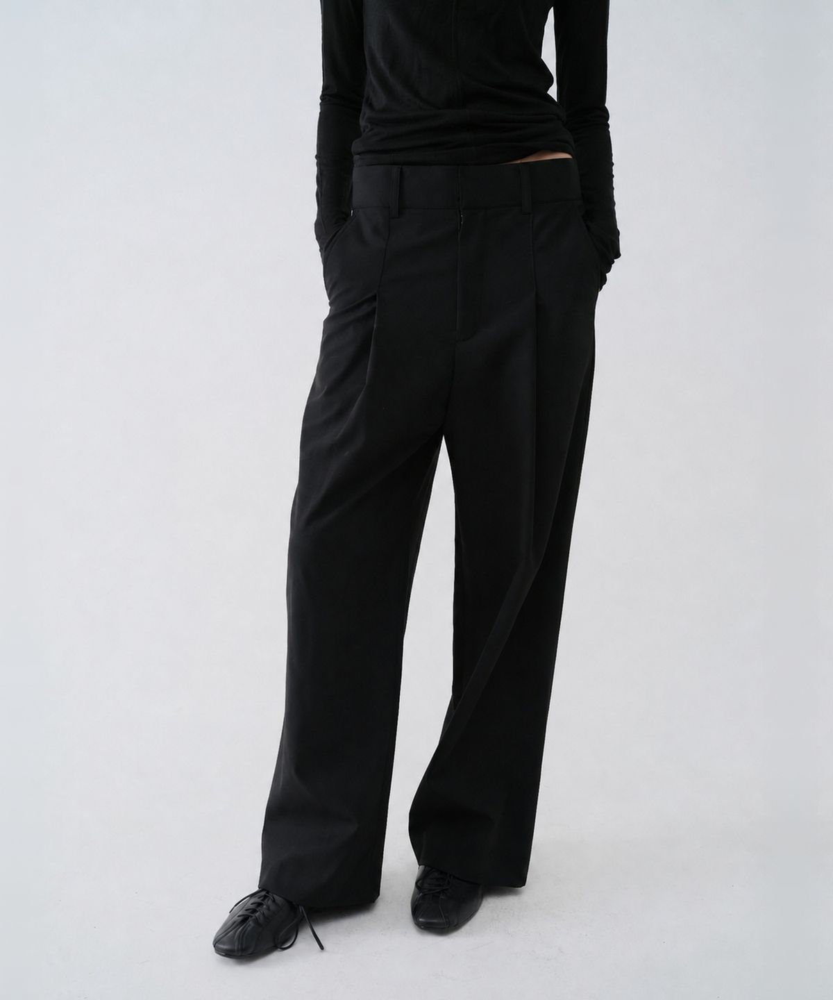 센토르(CENTAUR.KR) WOOL PINTUCK WIDE SLACKS_BLACK