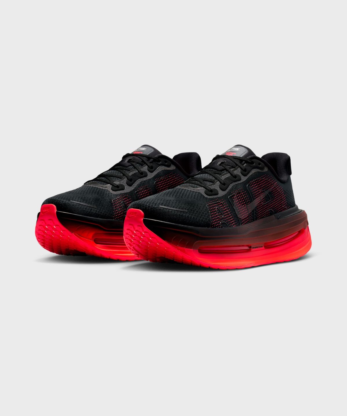 나이키(NIKE) 보메로 프리미엄 M - 블랙:브라이트 크림슨:블랙 / HQ2050-002
