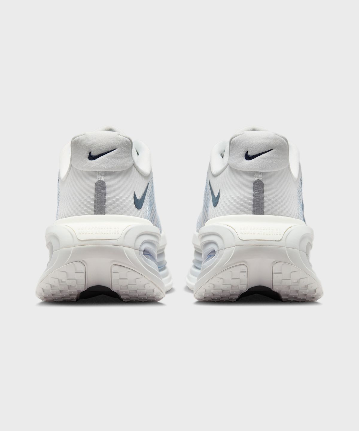 나이키(NIKE) 보메로 프리미엄 W - 오프 화이트:그레이 포그:울프 그레이:다크 옵시디언 / HQ2050-104