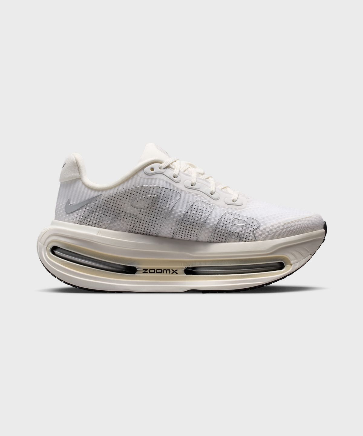 나이키(NIKE) 보메로 프리미엄 W - 서밋 화이트:세일:코코넛 밀크:메탈릭 실버 / IQ8102-101