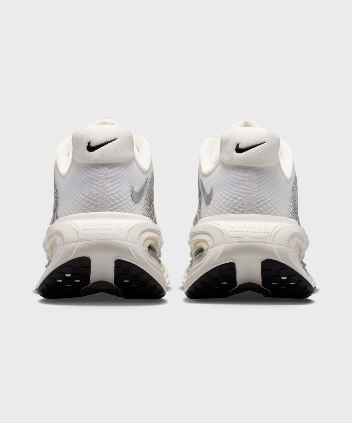나이키(NIKE) 보메로 프리미엄 W - 서밋 화이트:세일:코코넛 밀크:메탈릭 실버 / IQ8102-101