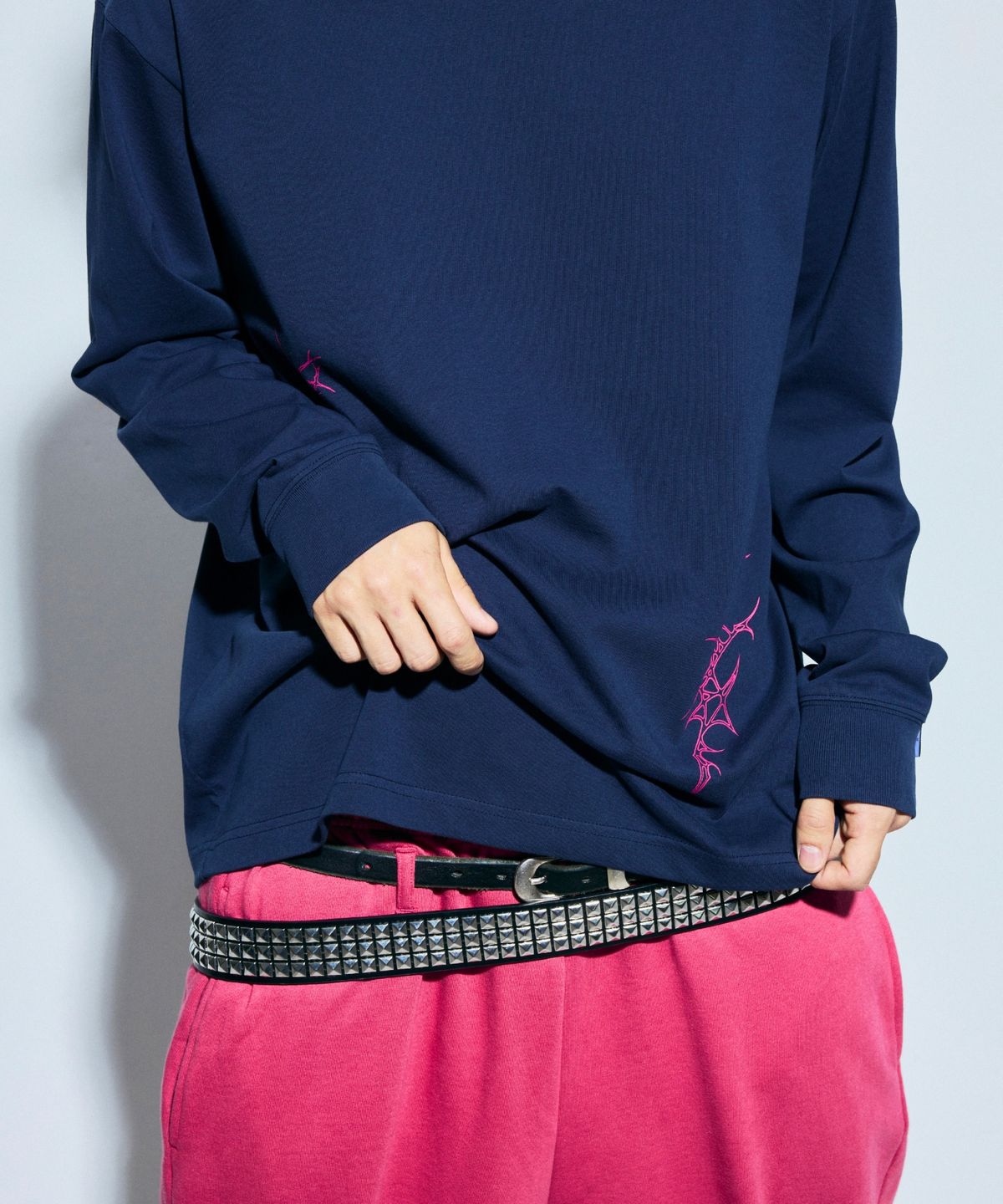 릿하우스사운드(LITHAUSOUND) Sketch Graphic Long-sleeve Tee Navy