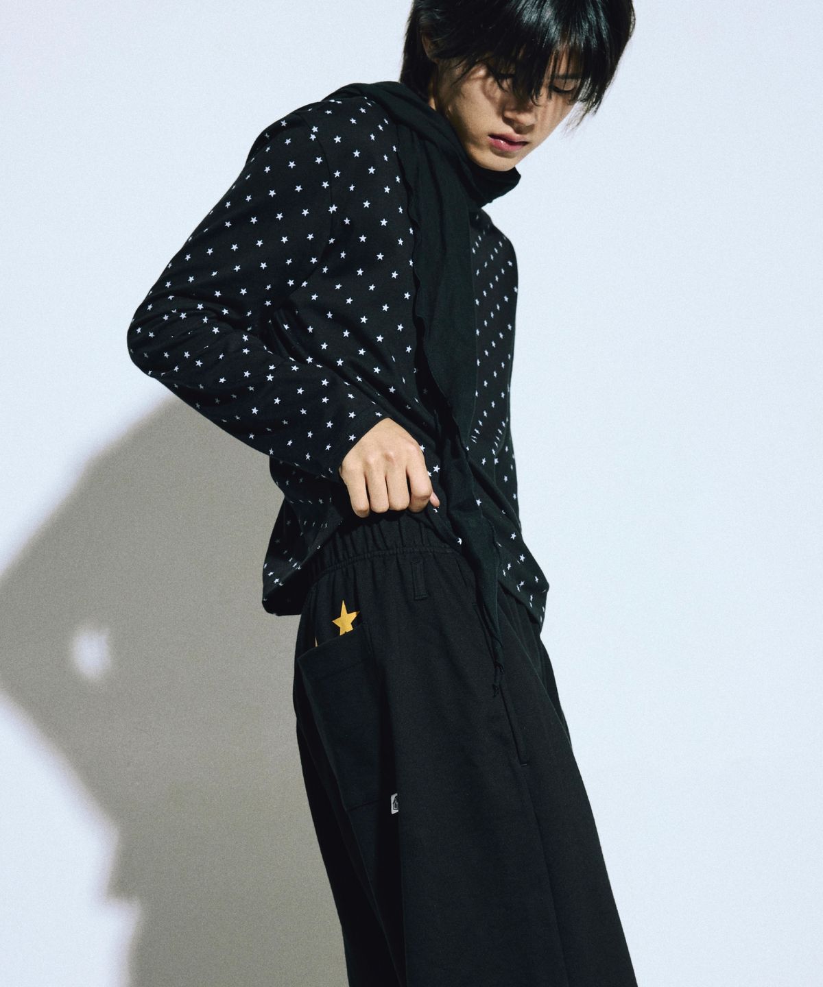 릿하우스사운드(LITHAUSOUND) Layerd Star Tee Black