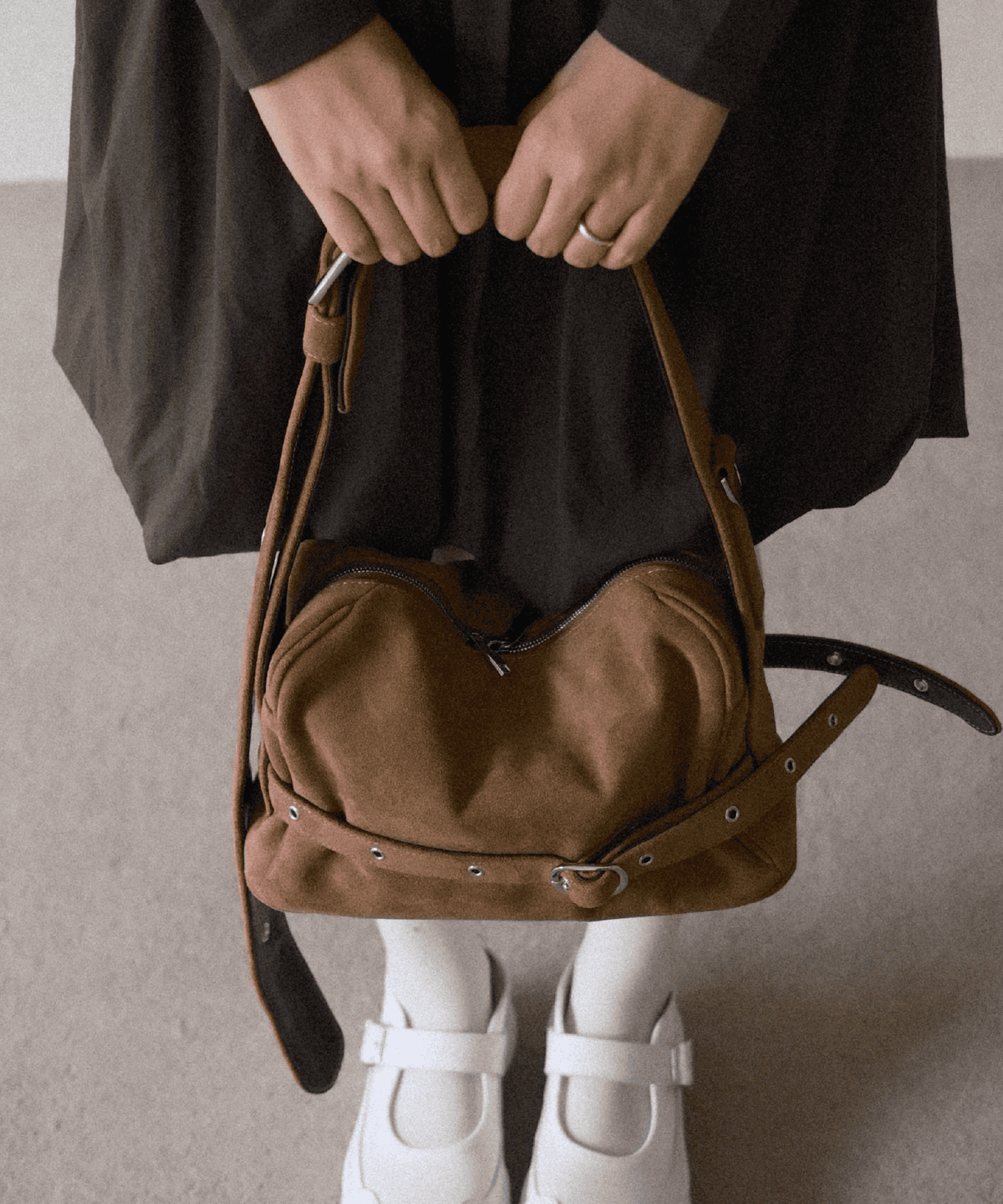 혜키(HYEKI) POTY Bold suede / OLIVE BEIGE