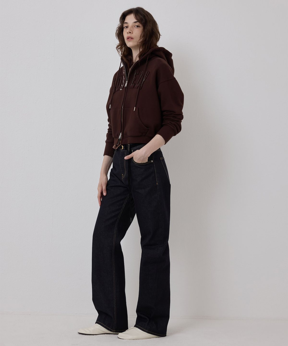노앙(NOHANT) LONELY/LOVELY CROP HOODIE ZIP-UP BROWN
