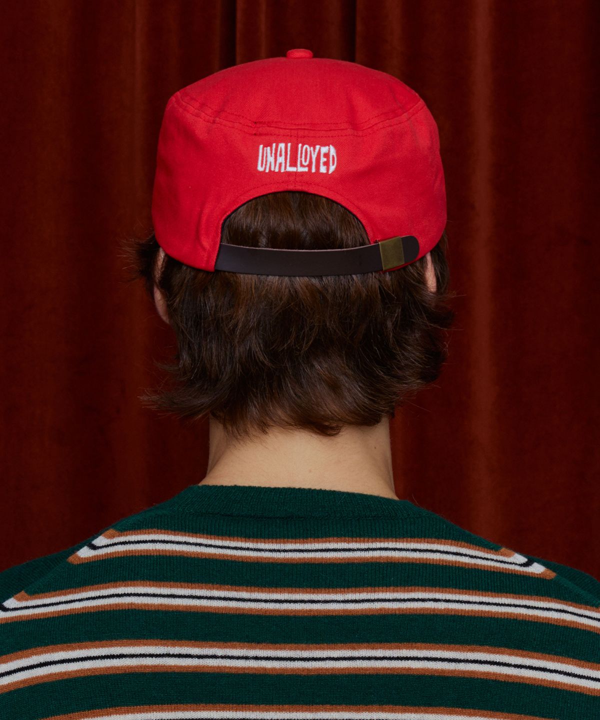 어널로이드(UNALLOYED) 유 로고 필박스 캡 / 레드