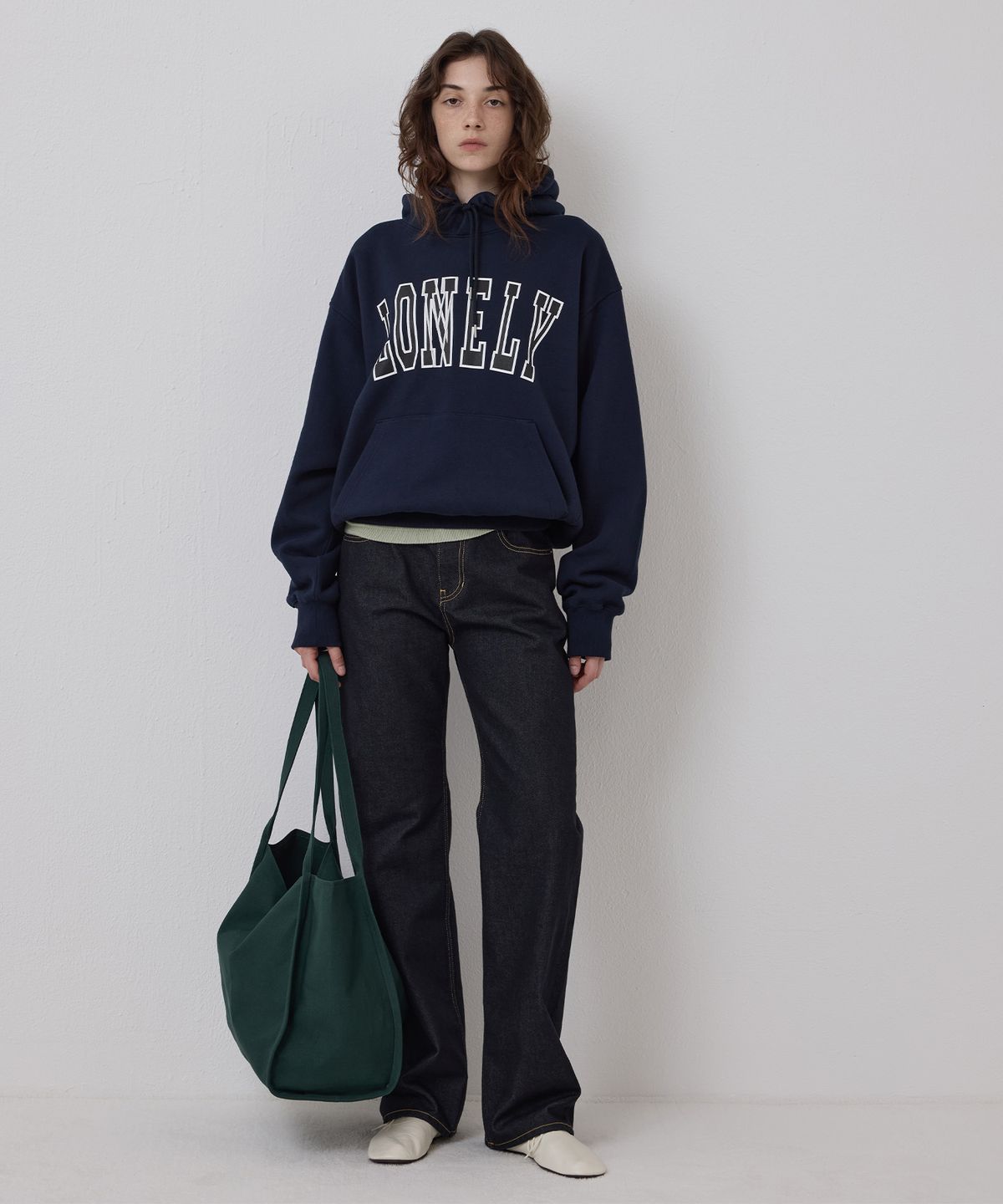 노앙(NOHANT) LONELY/LOVELY FLUFF HOODIE NAVY