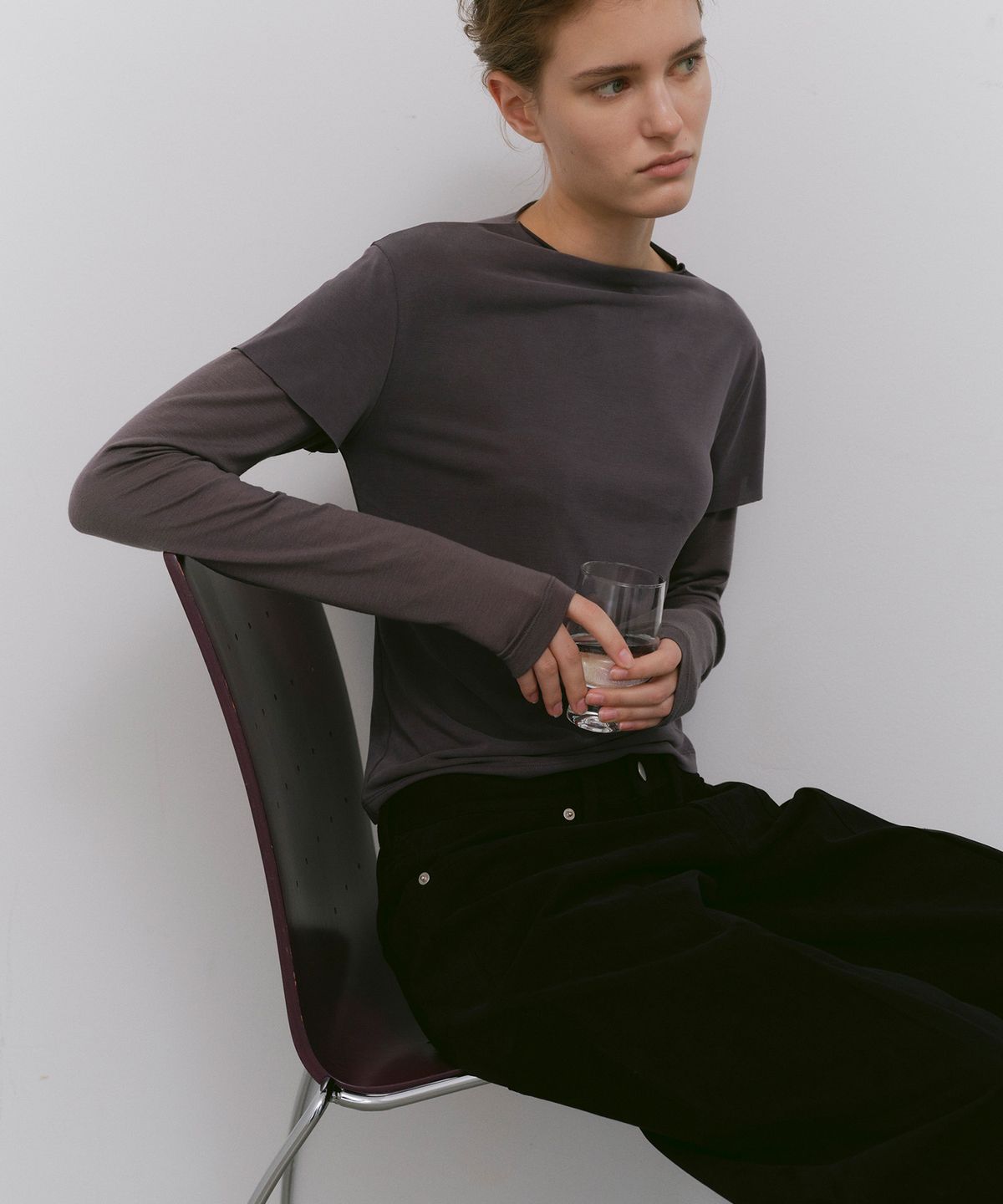 카셀(CACELE) [9/28 예약배송] [2nd REORDER] MOCK NECK LAYERED T-SHIRT, CHARCOAL